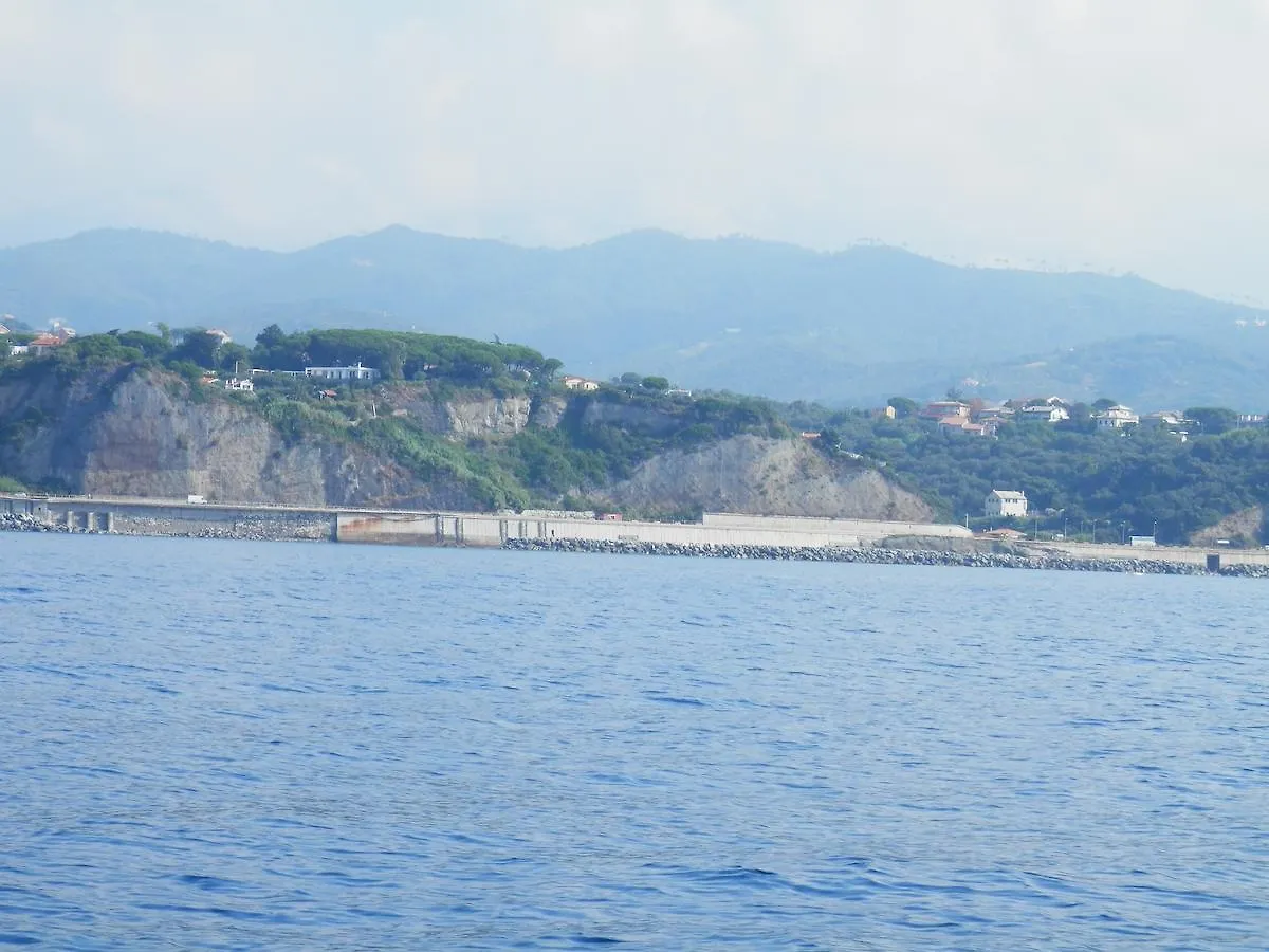 Au Cavettu B&B Varazze